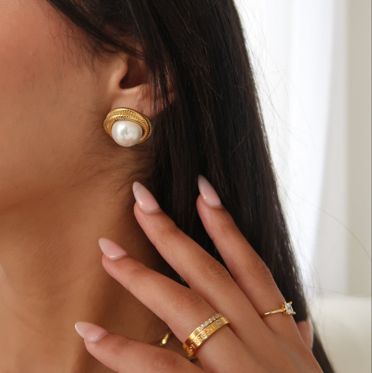 Amor Pearl Earrings